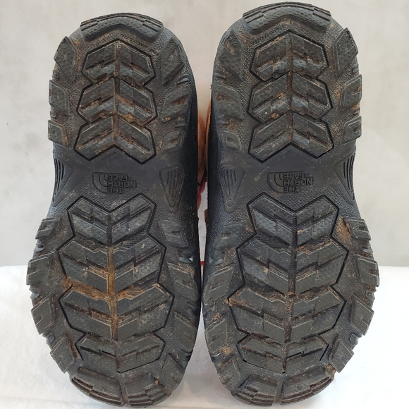 The North Face Chilkat Lace Up Boot - Picture 11 of 15